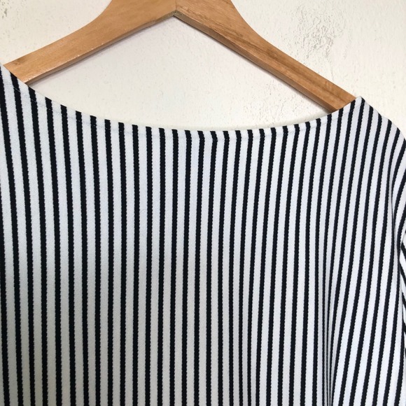 NWT Chico's XL Knit Top Black White Split Stripe 3/4 Sleeve Flared Cuff - Picture 14 of 15